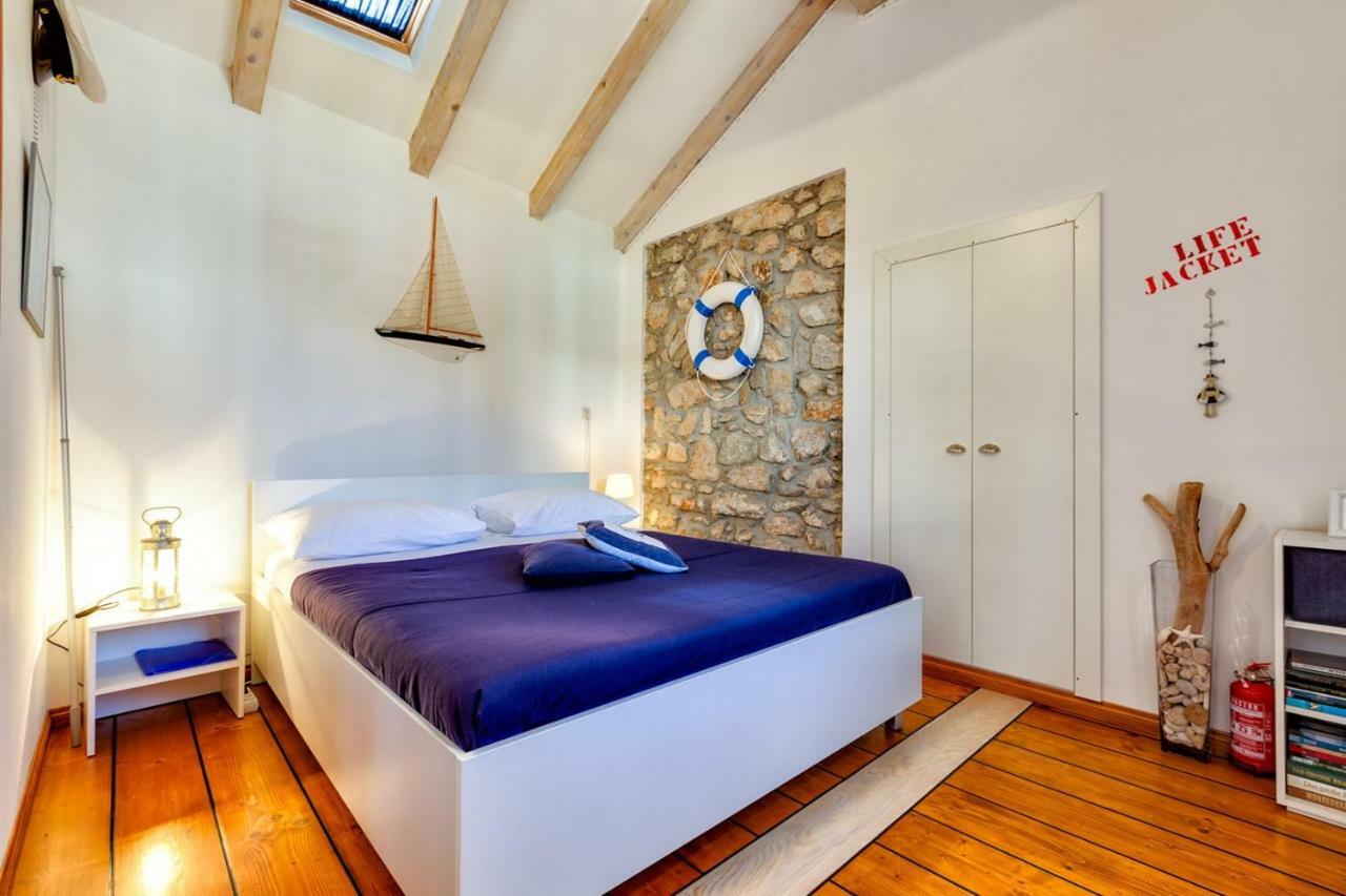 Apartments Nautica, מאלי לוסיניי מראה חיצוני תמונה