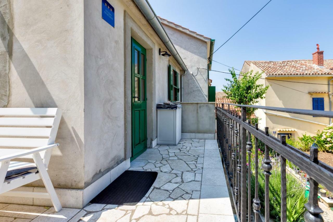 Apartments Nautica, מאלי לוסיניי מראה חיצוני תמונה