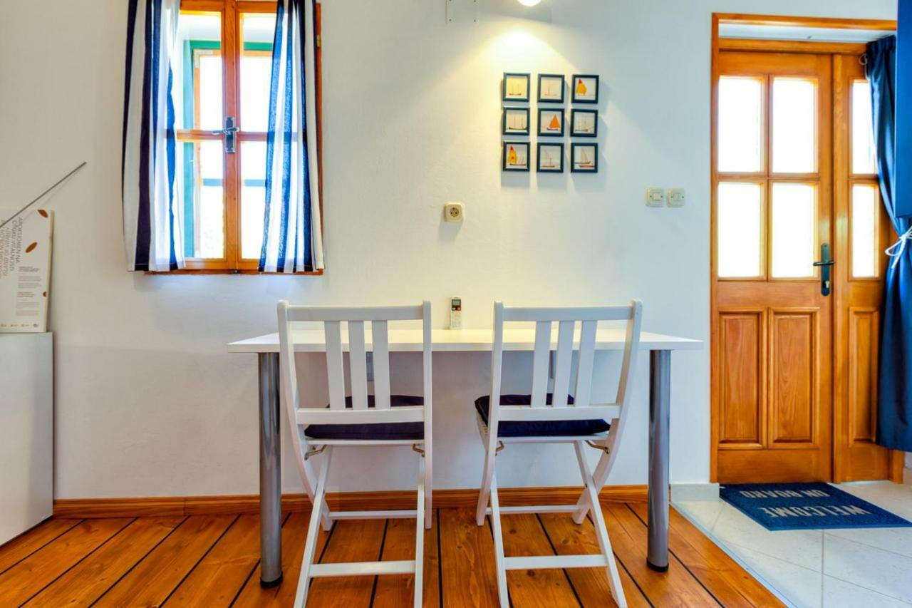 Apartments Nautica, מאלי לוסיניי מראה חיצוני תמונה
